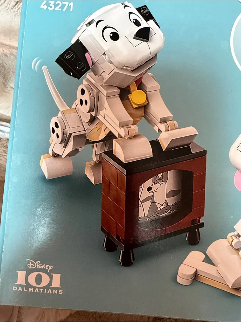 LEGO Disney 101 Dalmatians Lucky & Penny Puppies Building Toy - White